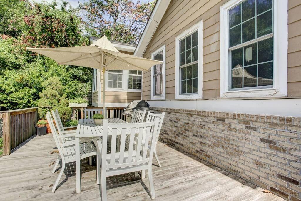 Sleeps16, Spacious Home, Close To Downtown, Beltline, And Walk To Restaurants, 75" Tv, 2 Person Jacuzzi, Ping Pong 애틀랜타 외부 사진